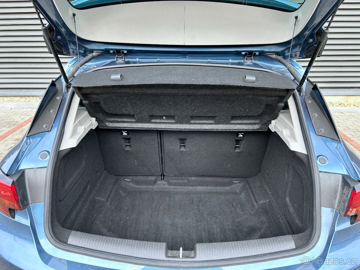 Opel Astra K hatchback, 2016, najeto 124.891 km, modrá - 18