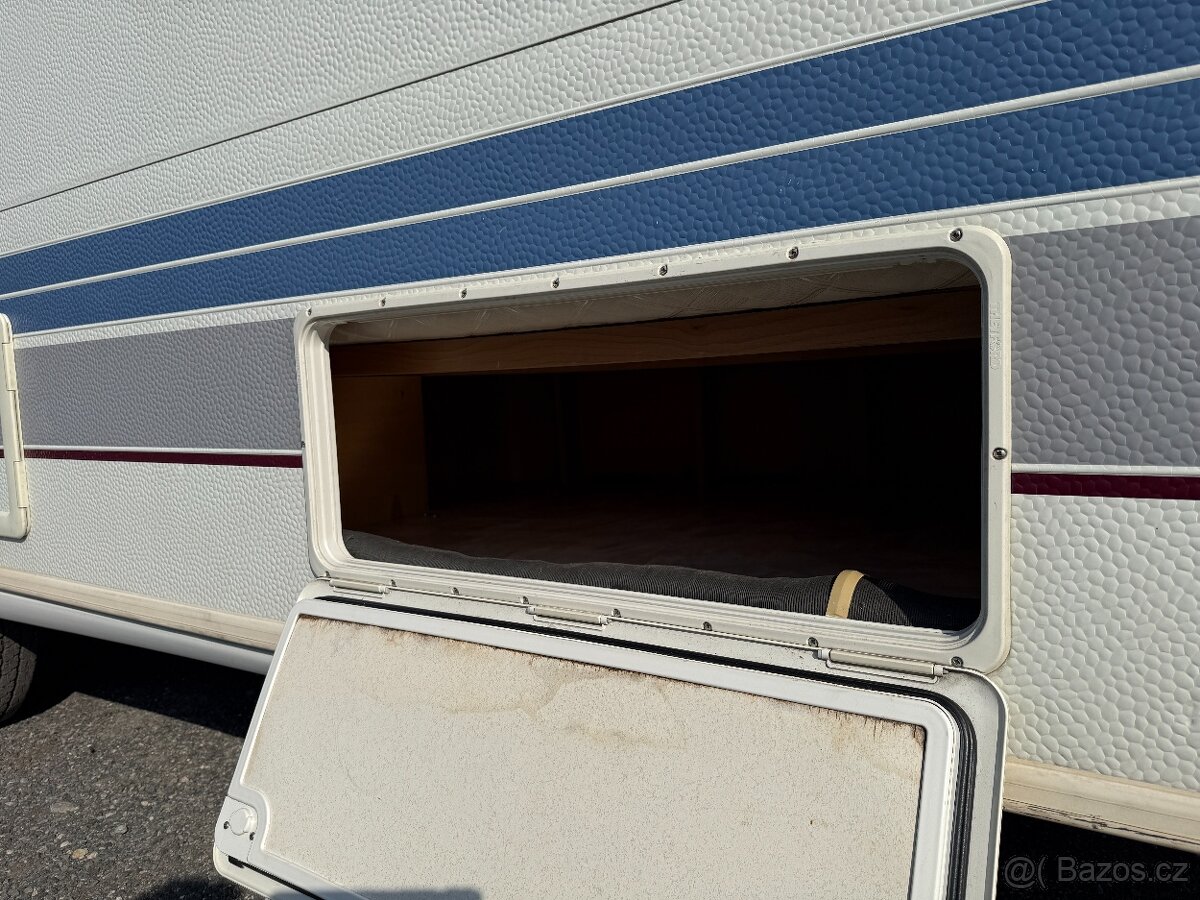 Karavan Hobby 540, markýza, 4 osoby - 18