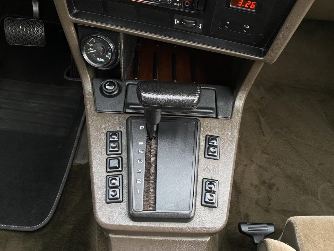 BMW Řada 6 628 CSi AT 1984 - 18