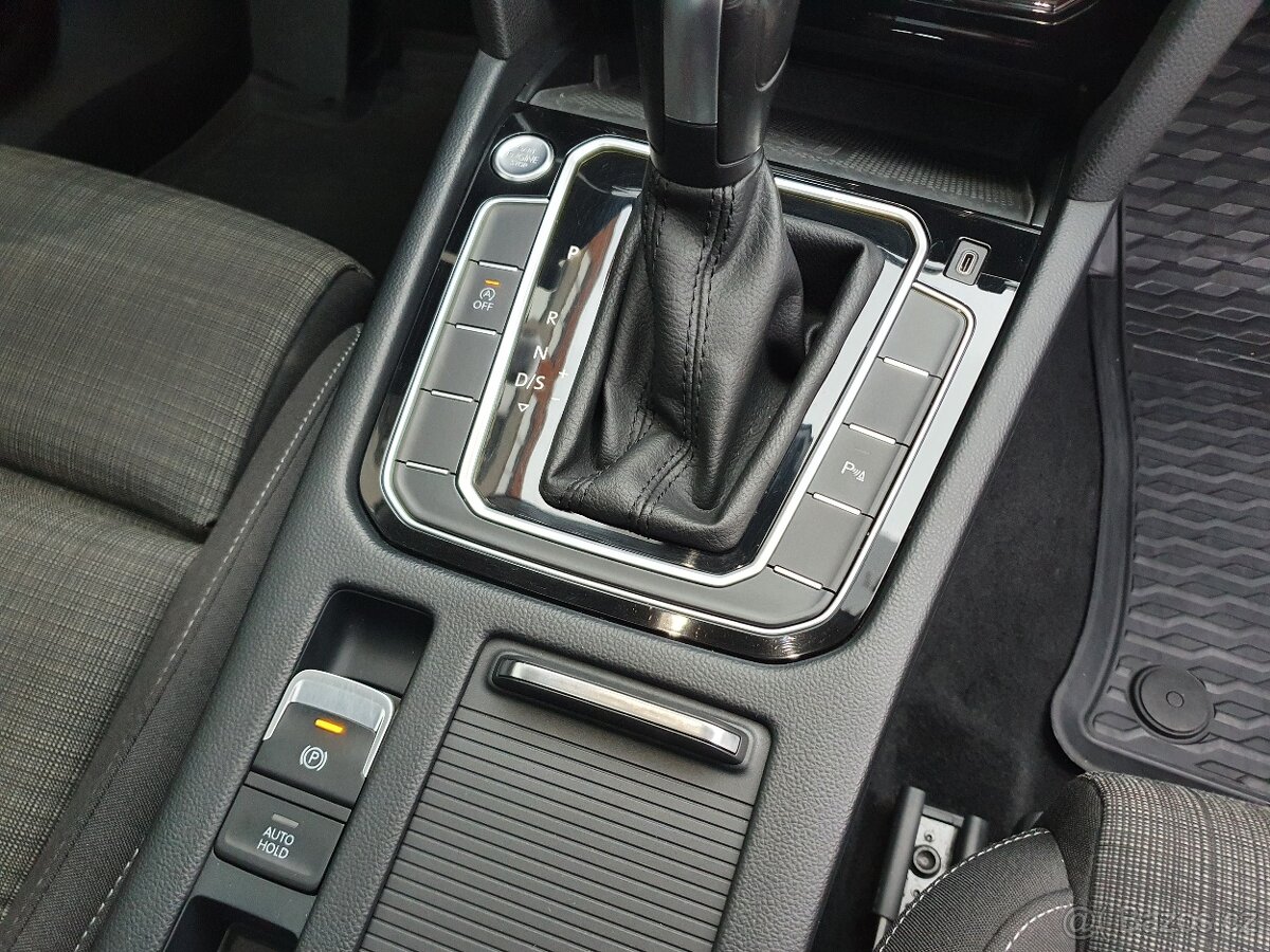 VW Passat B8 Variant 2.0 TDI 110kW DSG - záruka Autodraft - 18