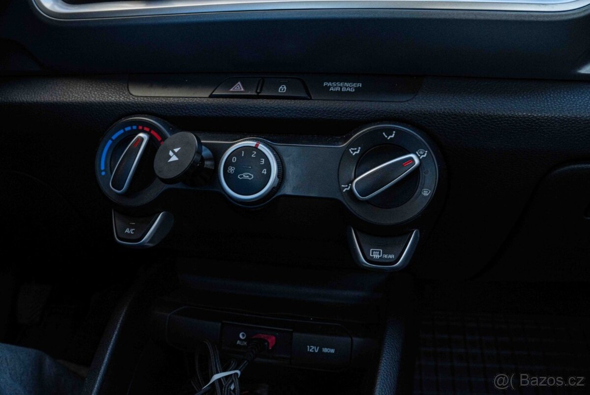 Kia Stonic 1.0 T-GDi Silver - 18