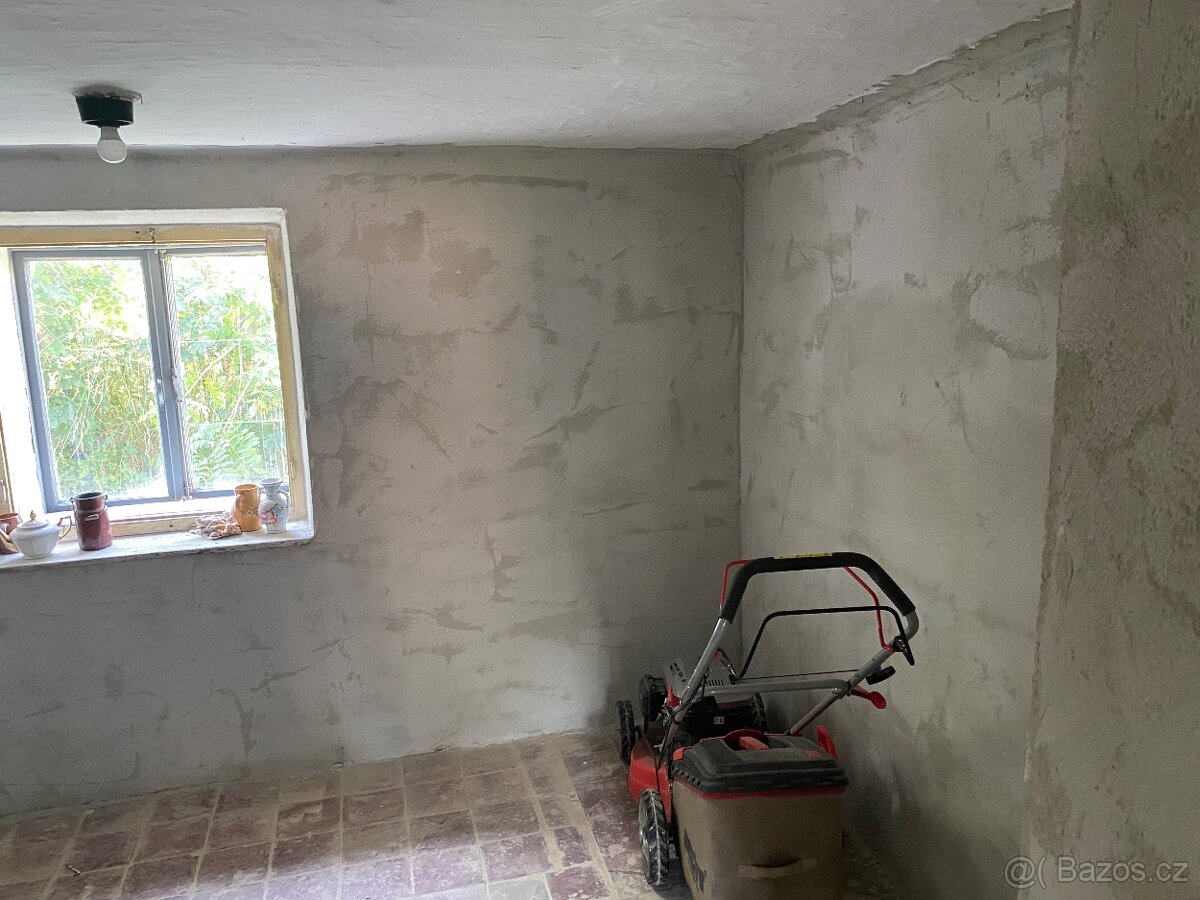 Prodám rodinný dům 3 + 1 s pěkným pozemkem 1000 m2 - 18
