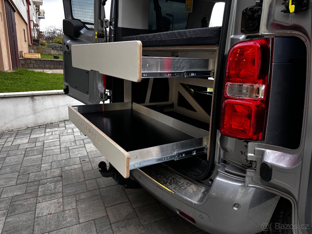 Campingová vestavba Czcamper XL do dodávky - 18