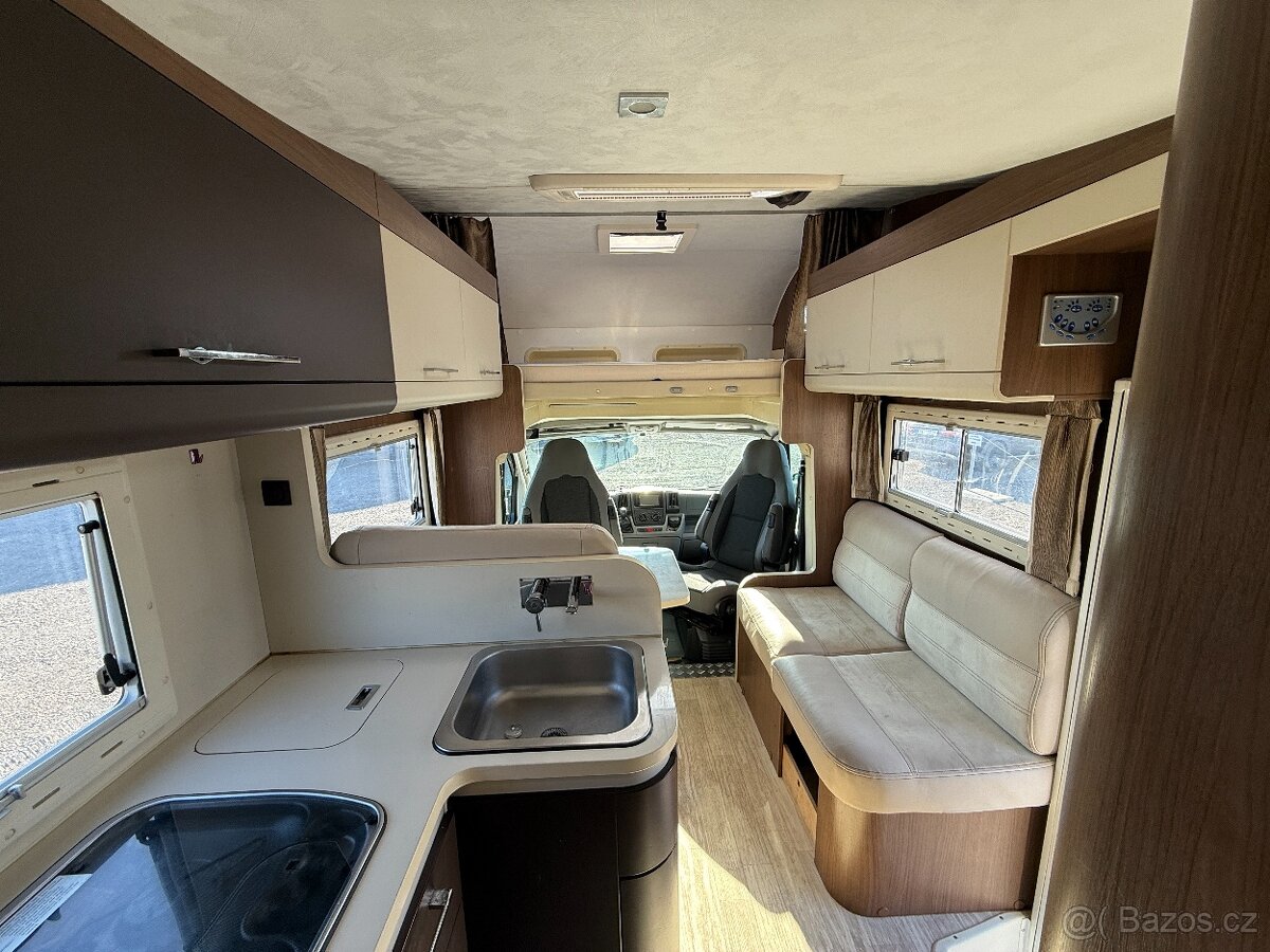 Obytné auto - Roller Team Granduca, 2012, 3.0 jtd, solár - 18