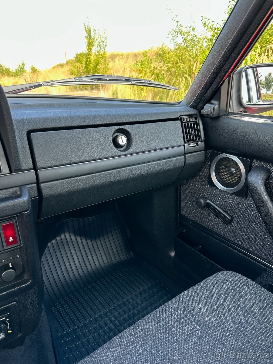 Volvo 240 GL 2.3L 1990 - 18