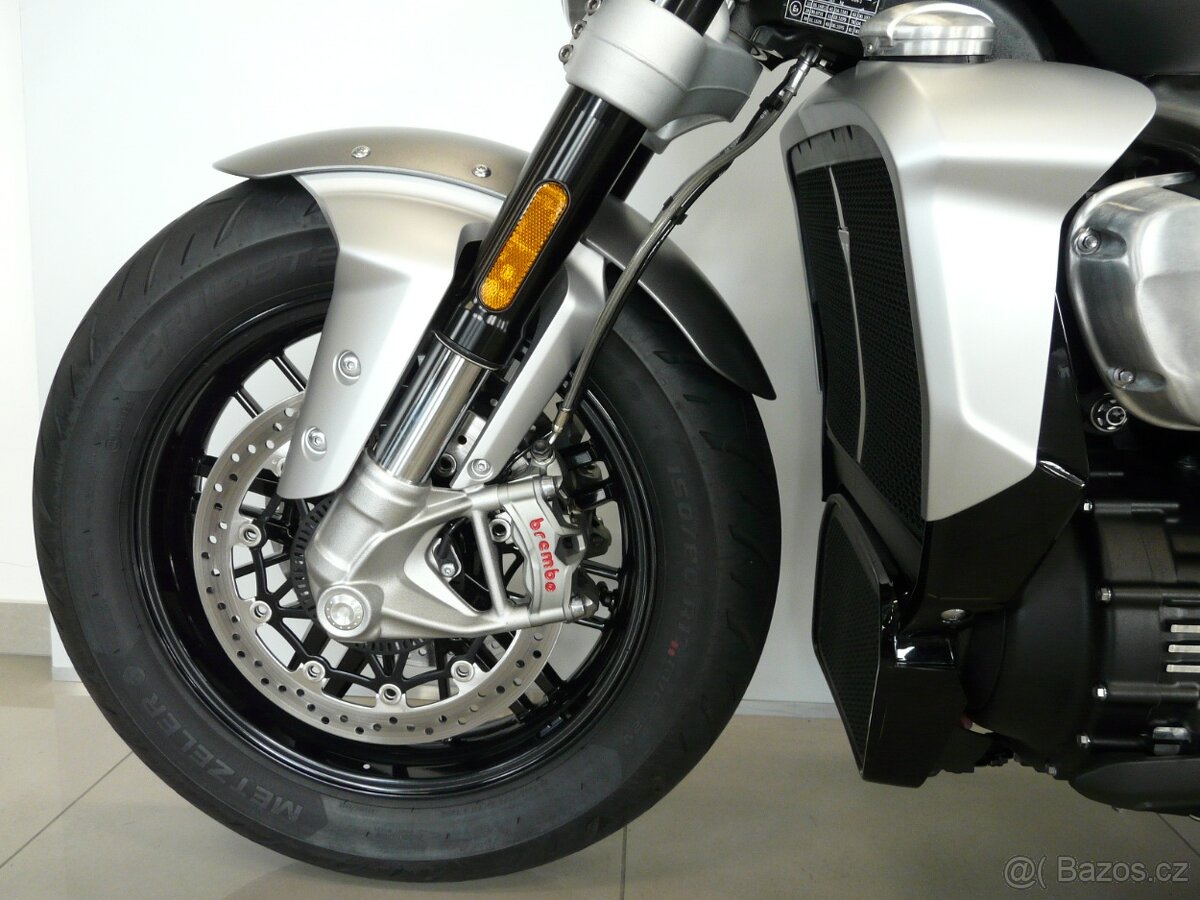 Triumph Rocket 3 R 2022 - 18