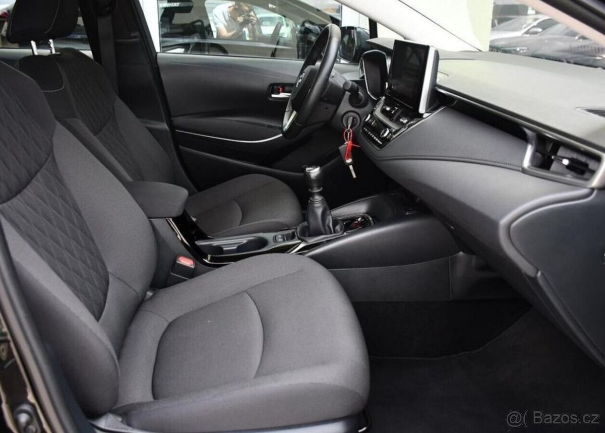 Toyota Corolla 1.5VVT-i 1M 2xKOLA - 18