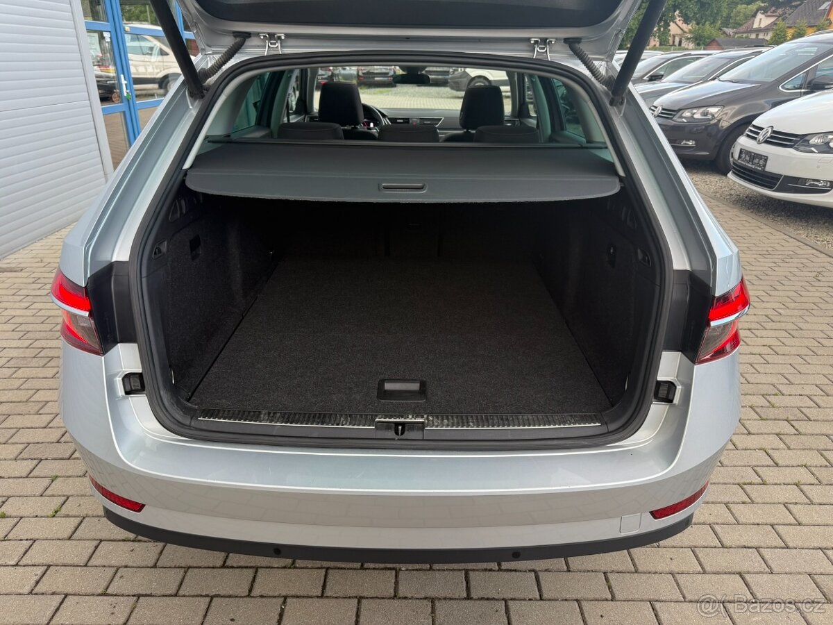 Škoda SUPERB 2.0 TDi EVO DSG MATRIX VIRTUAL KAMERA PANORAMA - 18