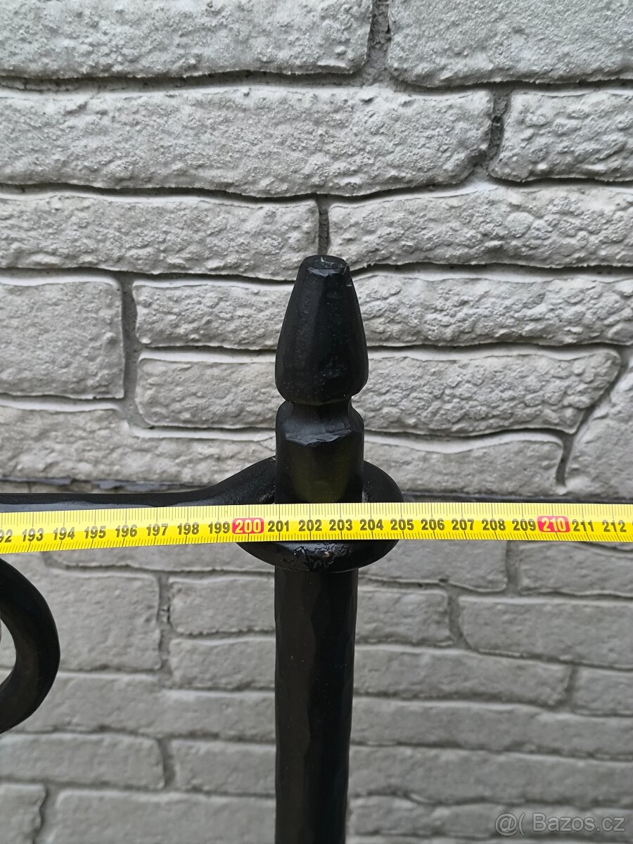 Prodám kovanou postel + Matrace Tencel 180cm x 200cm - 18