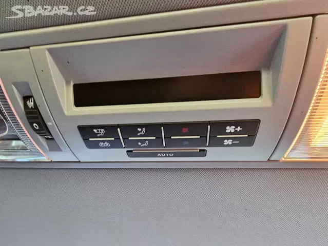 VW T5 Caravelle 2.0TDI 103kW,4x4,Long,Tažné,Webast,7.Sedadel - 18