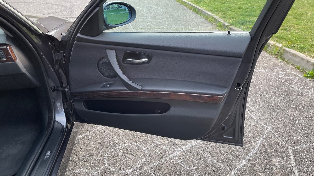 BMW E91 325i XENONY - 18