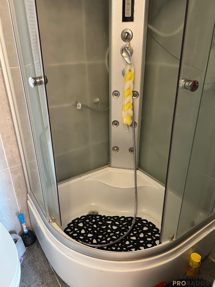 Prodej domu k bydlení i podnikání, dům s 5 bytovými jednotka - 18