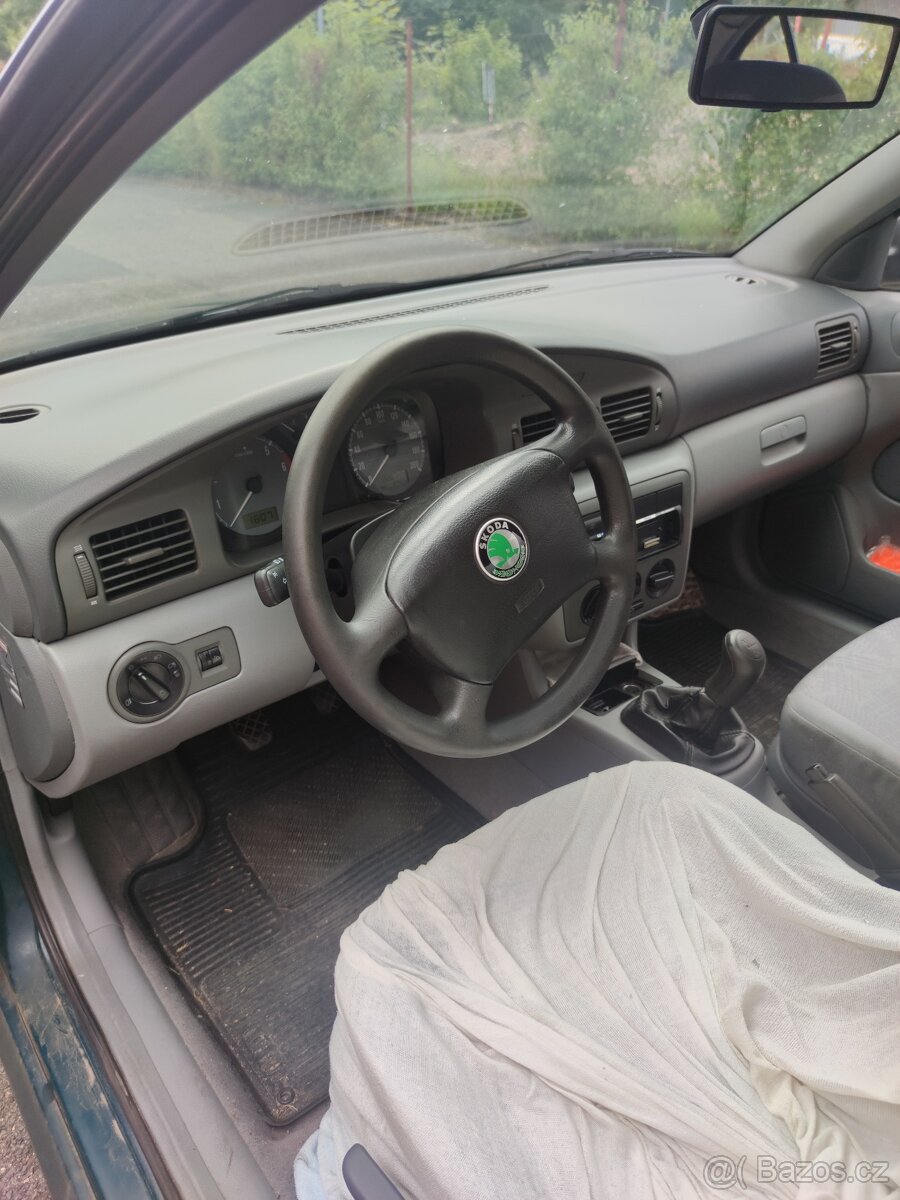 Škoda Octavia I 1.6 55 Kw - 18