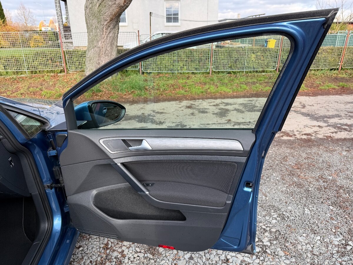 Volkswagen Golf 1,4 TSi Serviska, ParkPilot, ALU - 18