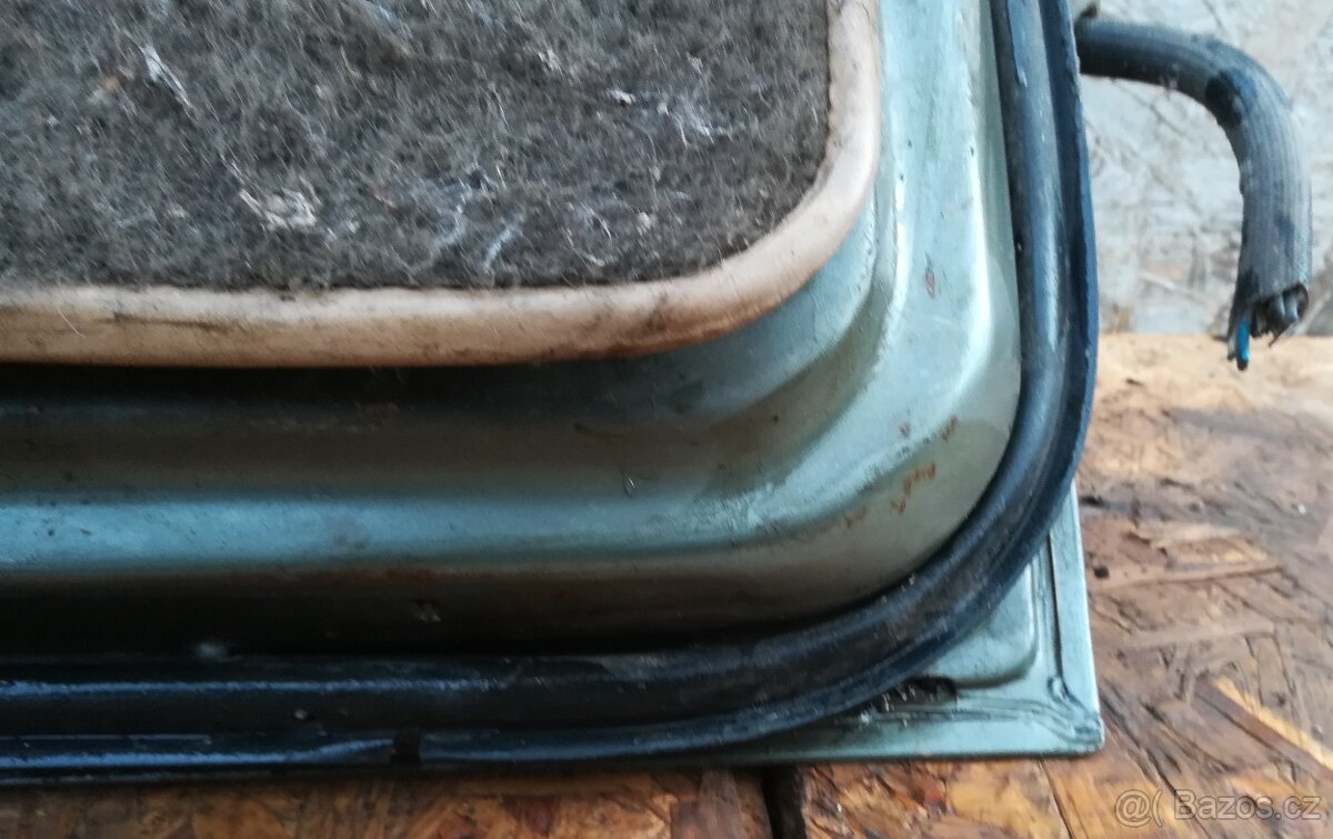 Levé dveře Mitsubishi Pajero 1 - 18