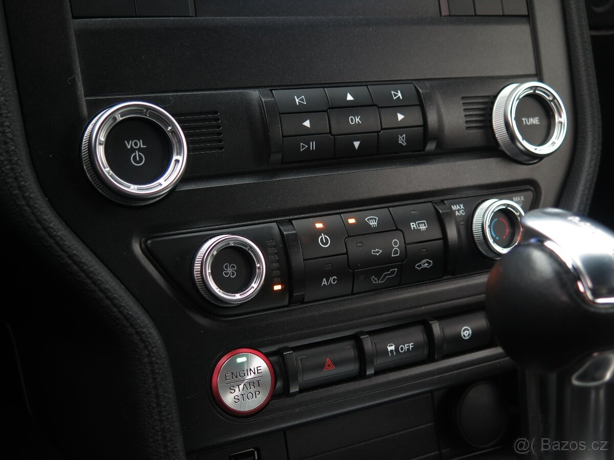 Ford Mustang, 2.3 TURBO - po velkém servisu, původ USA - 18