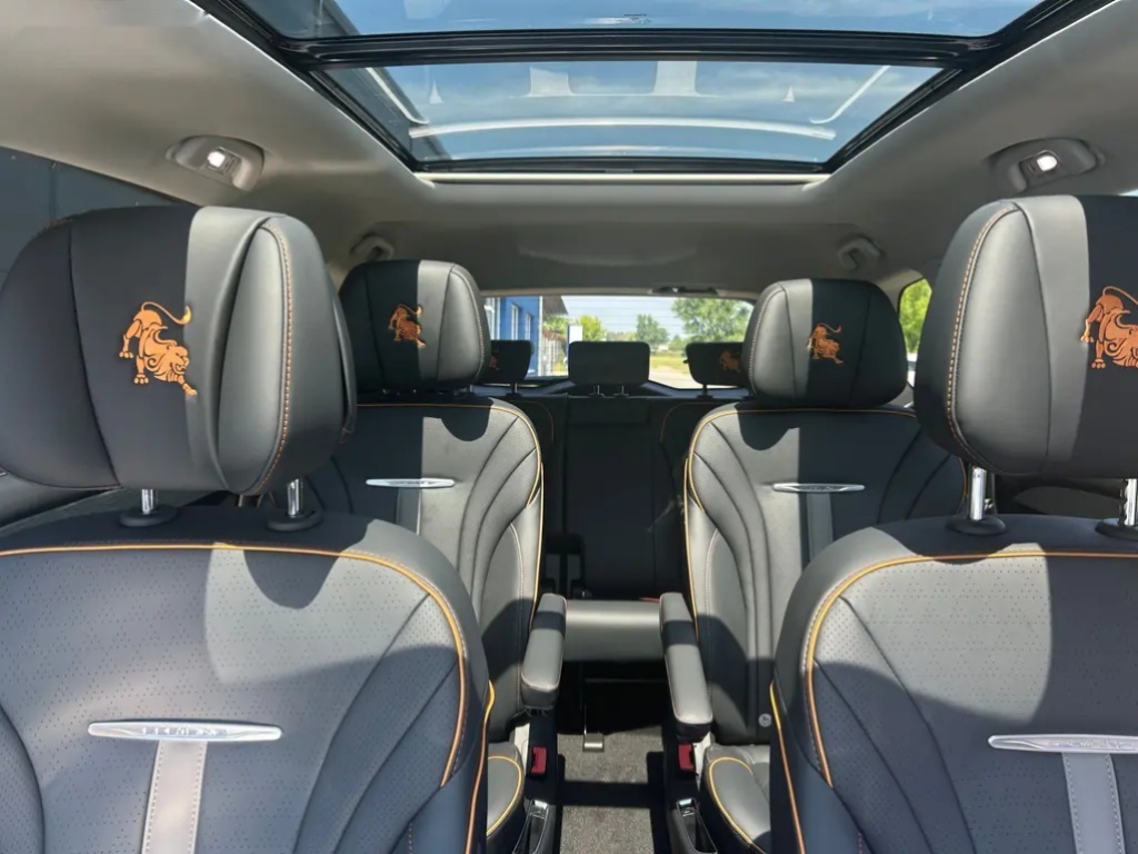 Dongfeng U-Tour, EXCLUSIVE FR 3 - 18