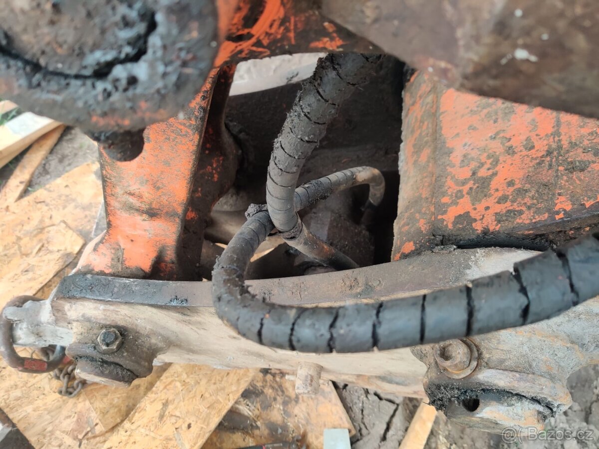 Pásový bagr HITACHI ZX210 LC-3 - 18