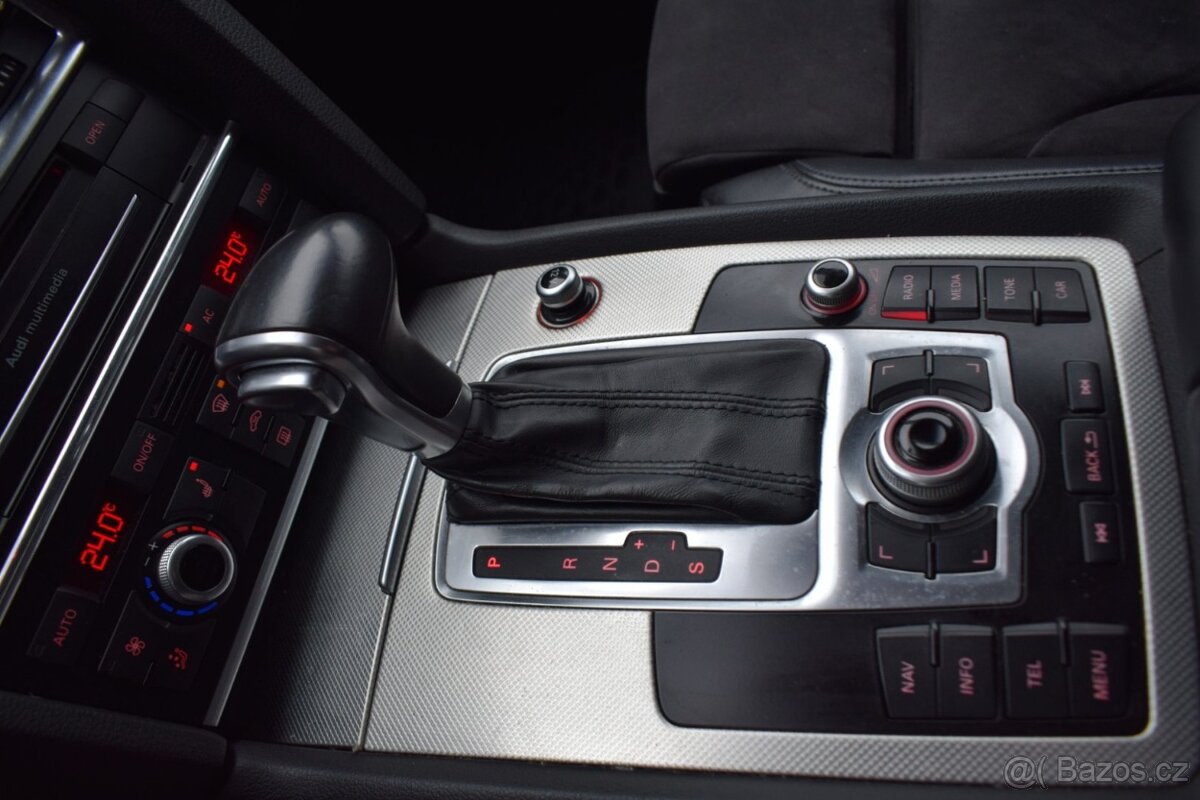 Audi Q7 3.0TDi 4X4/FACELIFT/TAŽNÉ/BOSE - 18