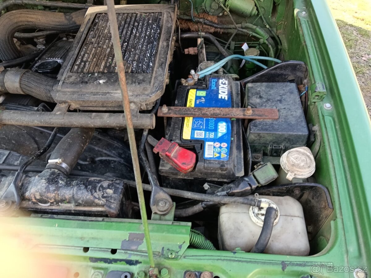 Mitsubishi v24 Pajero - 18