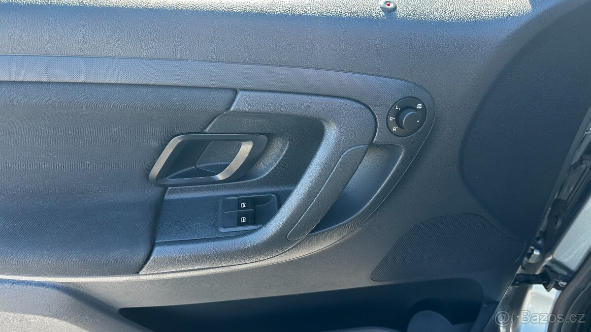 ŠKODA ROOMSTER 1.2 TSI - 18