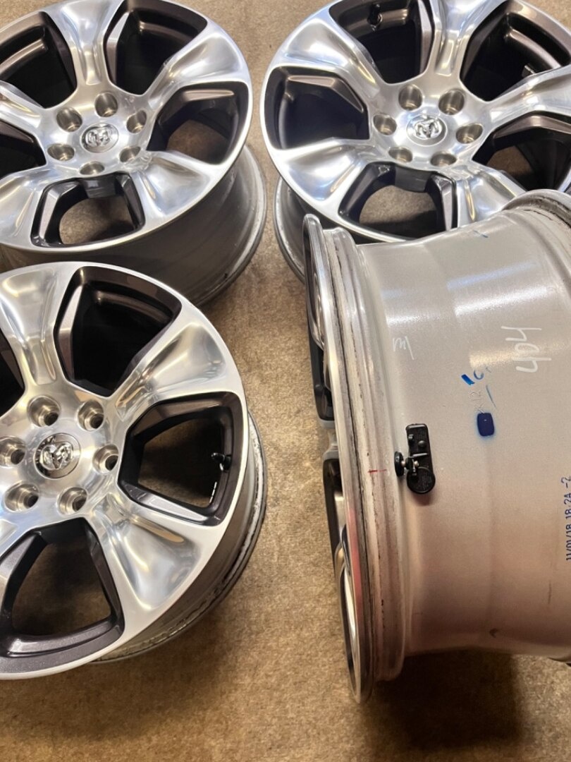 6x139.7 R20 Dodge RAM 1500 5.generace + senzor - TOP - 18