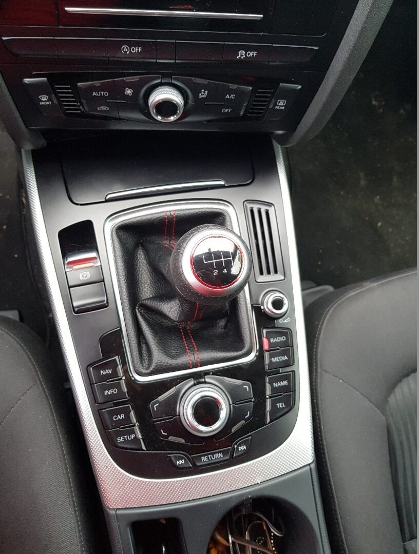 Radiaca páka HLINIK + PERFOROVANA KOŽA - 18