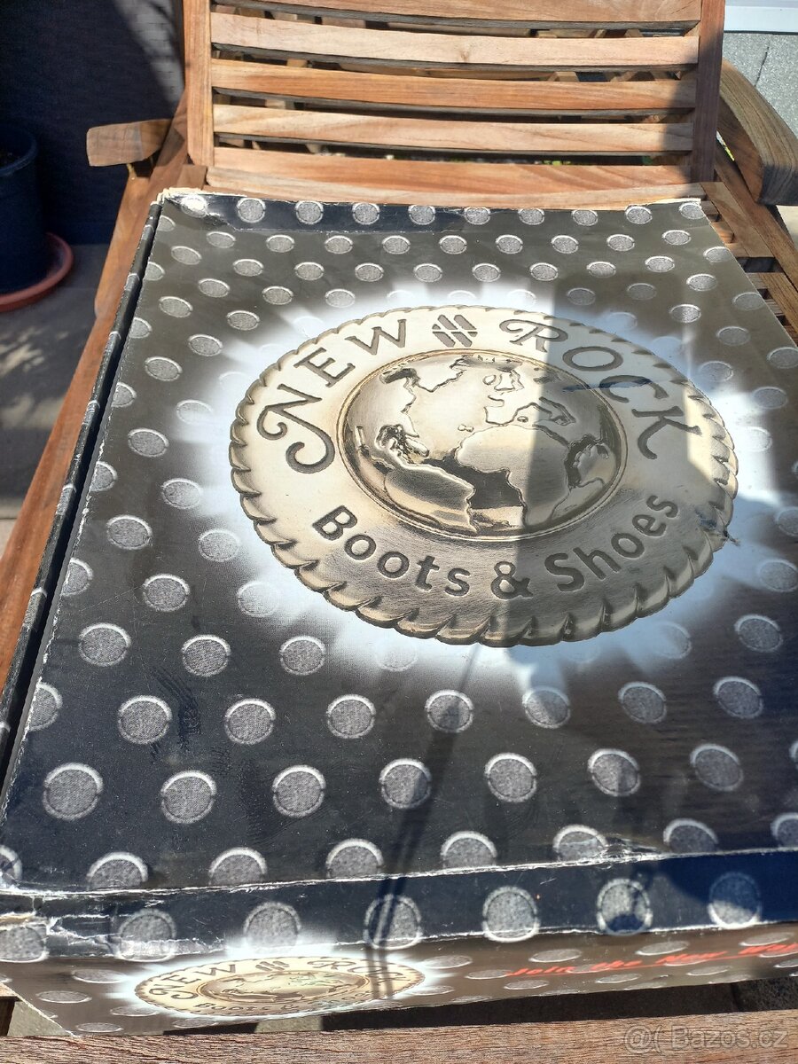 Boty 42 vel. New Rock Reactor - 18