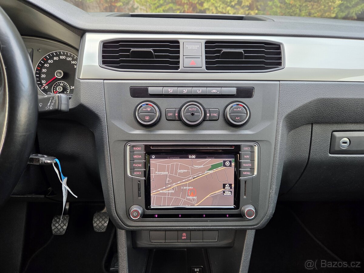 VW Caddy Maxi 2.0 TDI 110kW,7.Míst,Navi,Tažné,2015 - 18