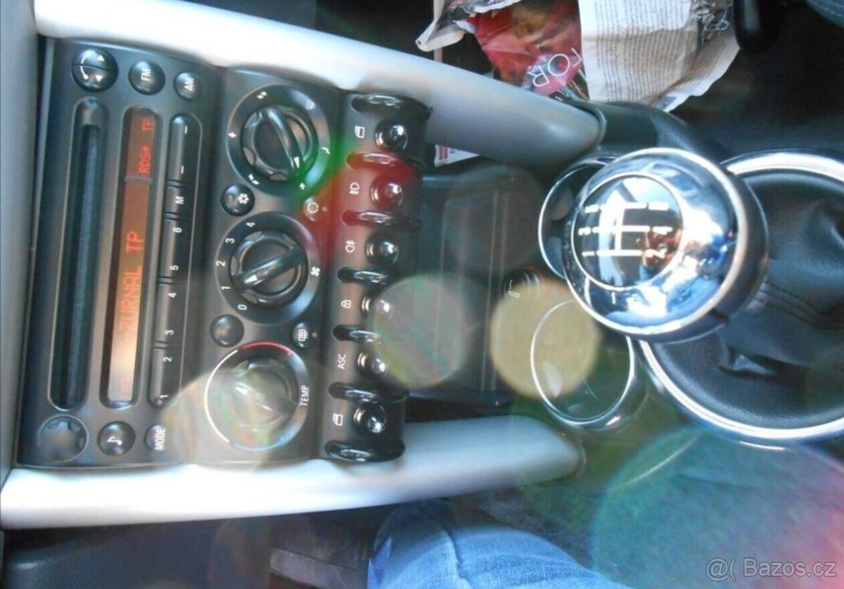 Mini One 1,6 66 kW Serviska KLIMA benzín - 18