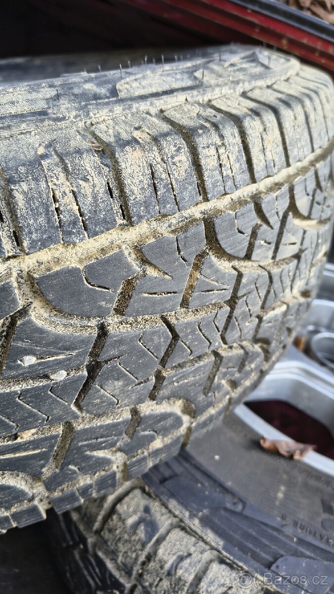 Prodám Volvo 940 "XC" 2.3l 1994 - 18