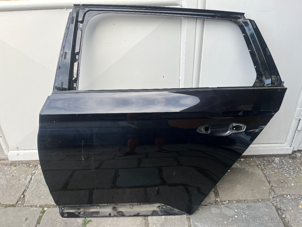 Superb 3 dveře,světla,nárazníky ,kapoty - 18