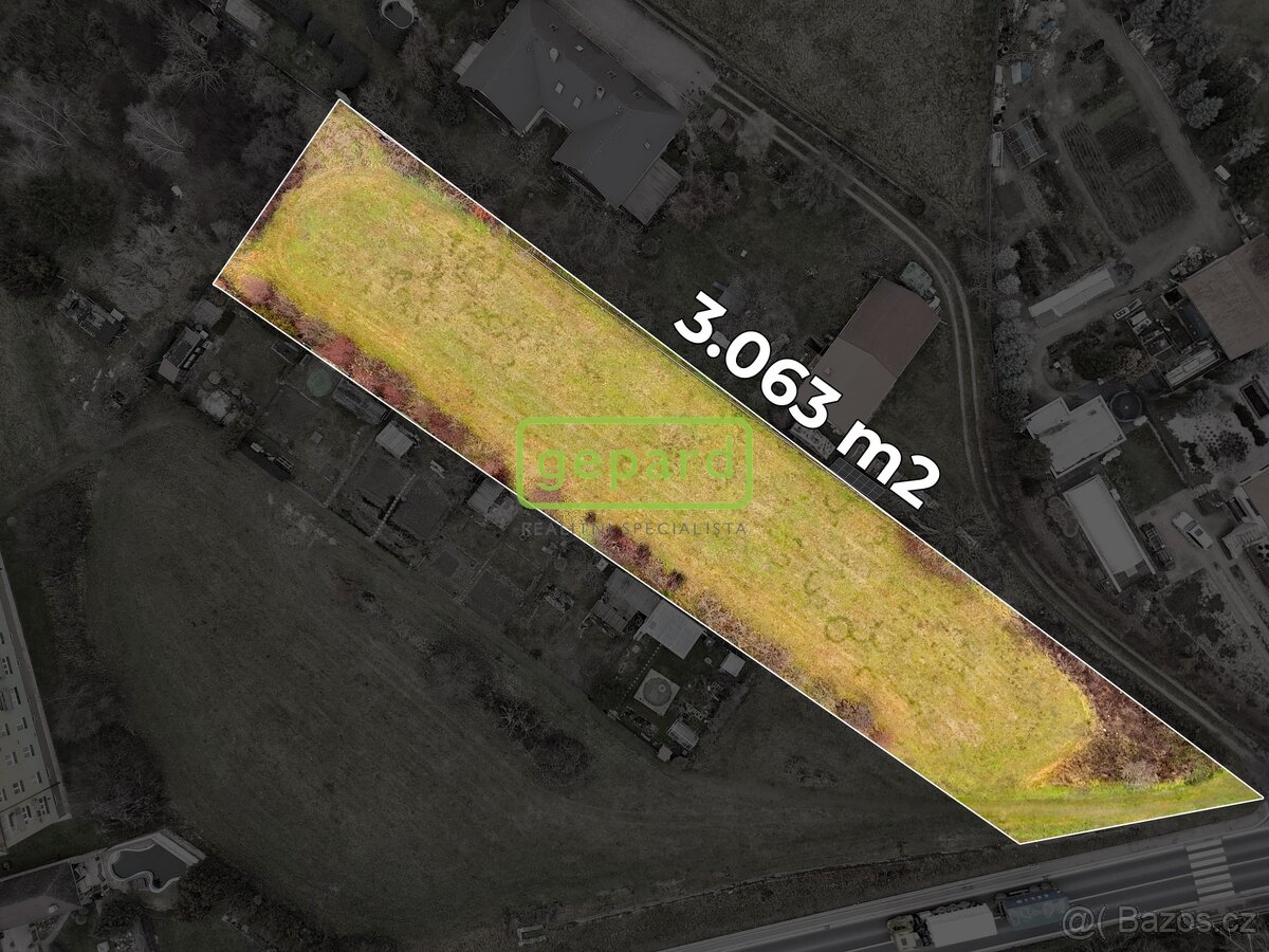 Prodej stavebního pozemku 3063 m² - 18