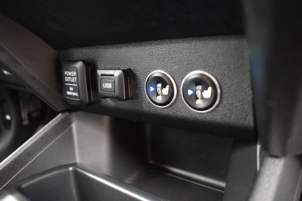 Honda Jazz 1.4i-VTEC 73kW, 1.majitel, SERVISKA, rok 2013 - 18