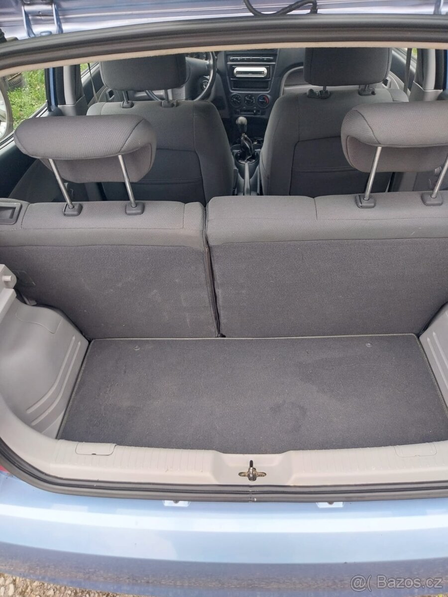 Kia Picanto 1,1i 48 kW - 18