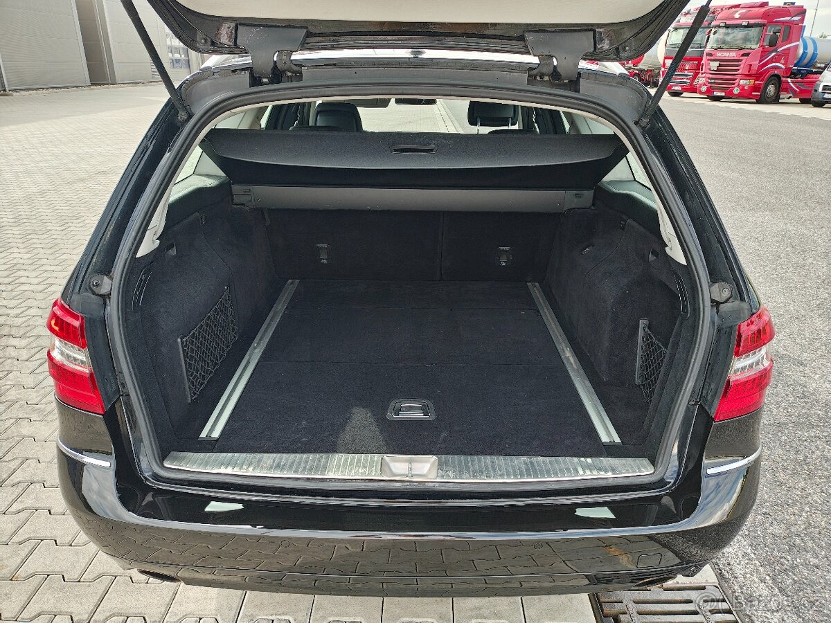 Mercedes-Benz E350 CGI - 18