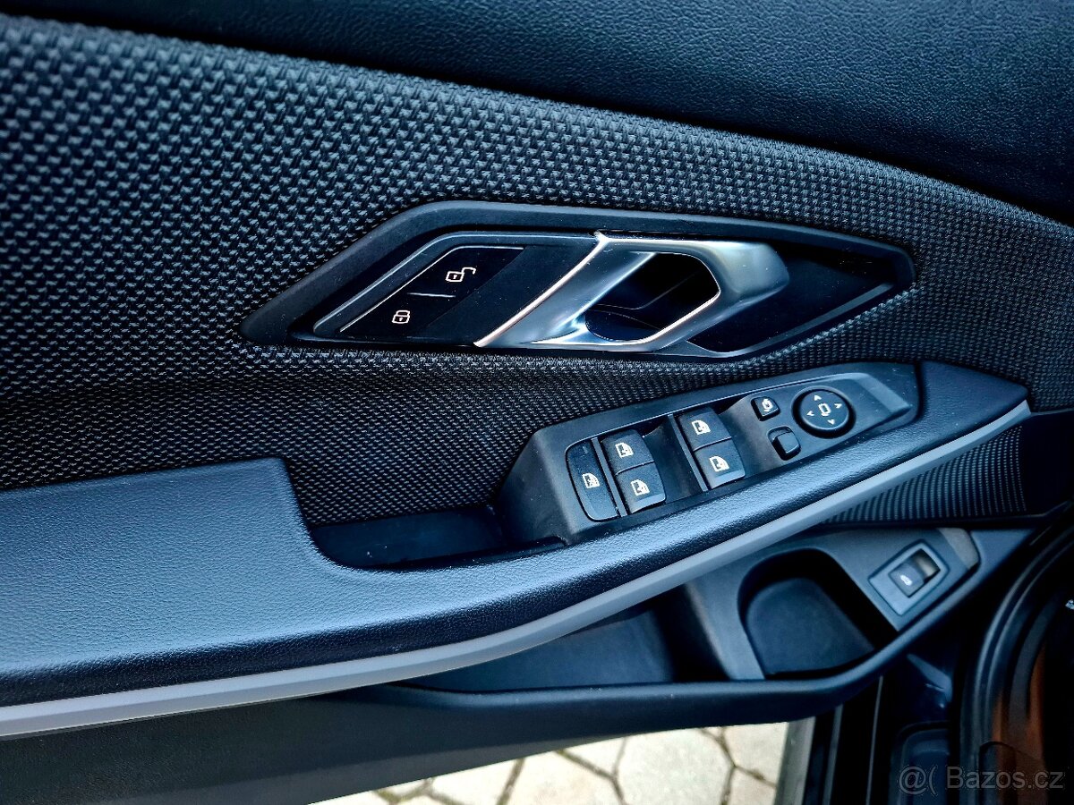 BMW Rad 3 Touring 318d mHEV AT - 18