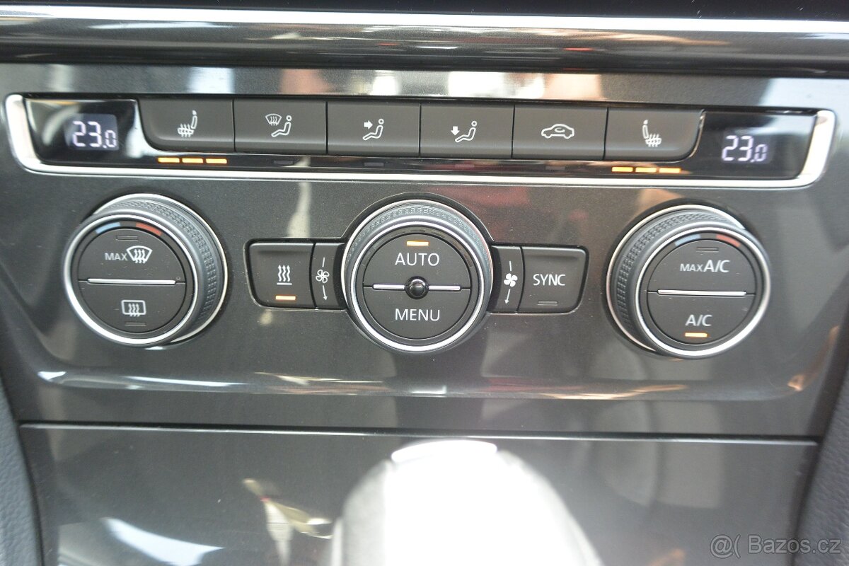 PRODÁM Volkswagen Golf 2.0TDi 135 KW Alltrack DSG 4x4 DPH - 18