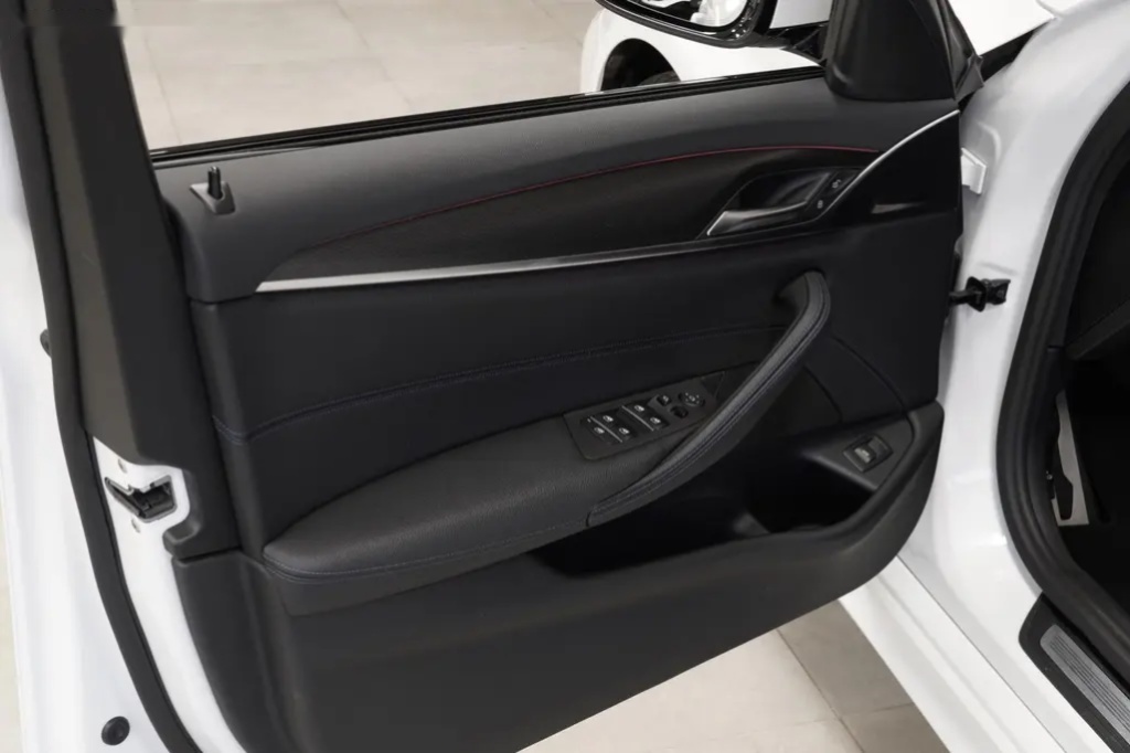 BMW Řada 5, 4x4,TAŽNÉ,DPH,ČR,Adaptiv LED - 18