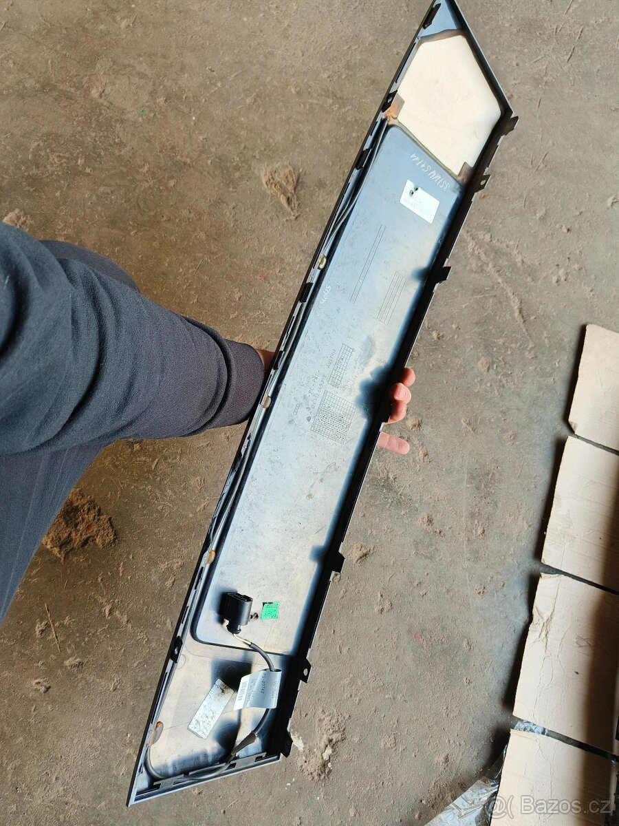 Audi grill sline Q7 4L nepoškozený - 18