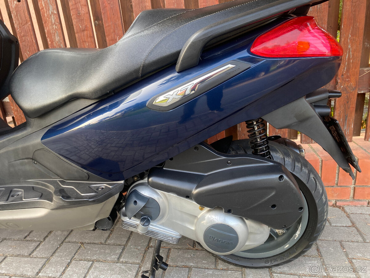 Piaggio X7 125 (2010) - 18