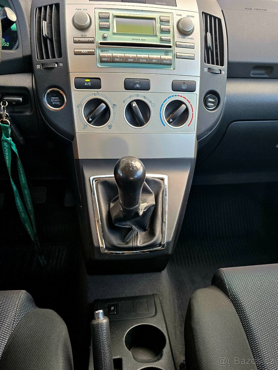 Toyota Corolla Verso, 1,8i serv.kniha 1.maj ČR - 18