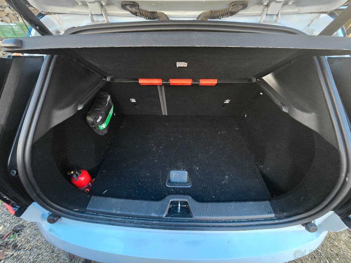 VOLVO EX30 PURE ELECTRIC SINGLE ENGINE XTENDED RANGE AUT PL - 18