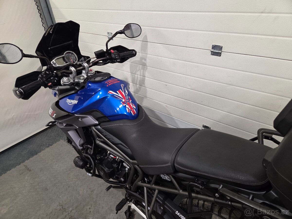 Triumph Tiger 800 XCX - 18