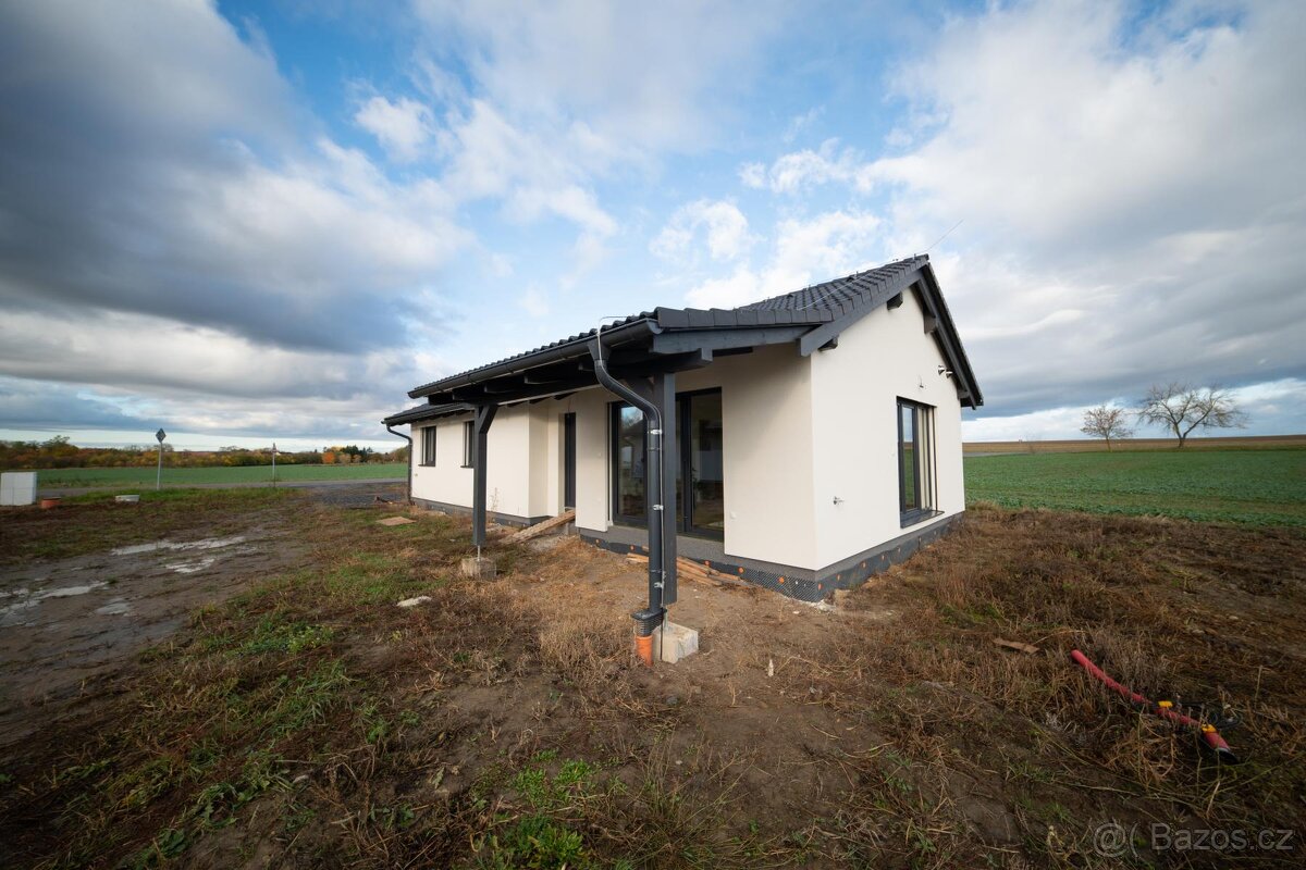 Rodinný dům 4+kk, Holešovice, Chroustovice - 18