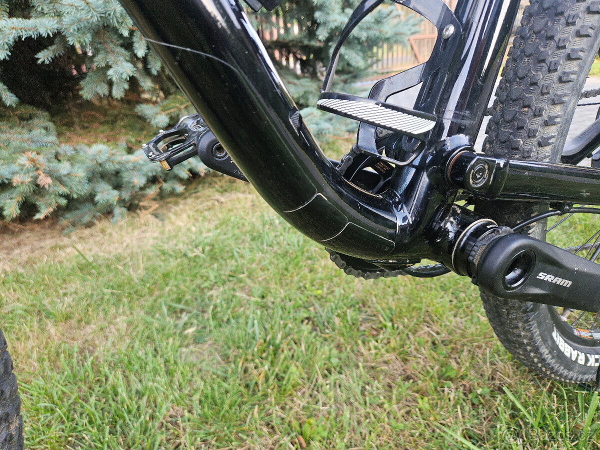 29" celoodpružené horské hliníkové kolo CANNONDALE, rám M - 18