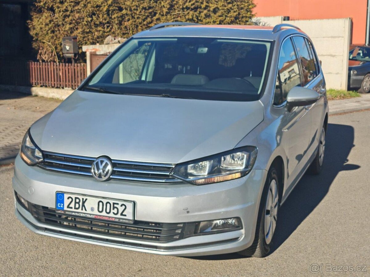 Prodám VW Touran 2,0 TDI, DSG 6.st., 7 míst, rv 2016 - 18