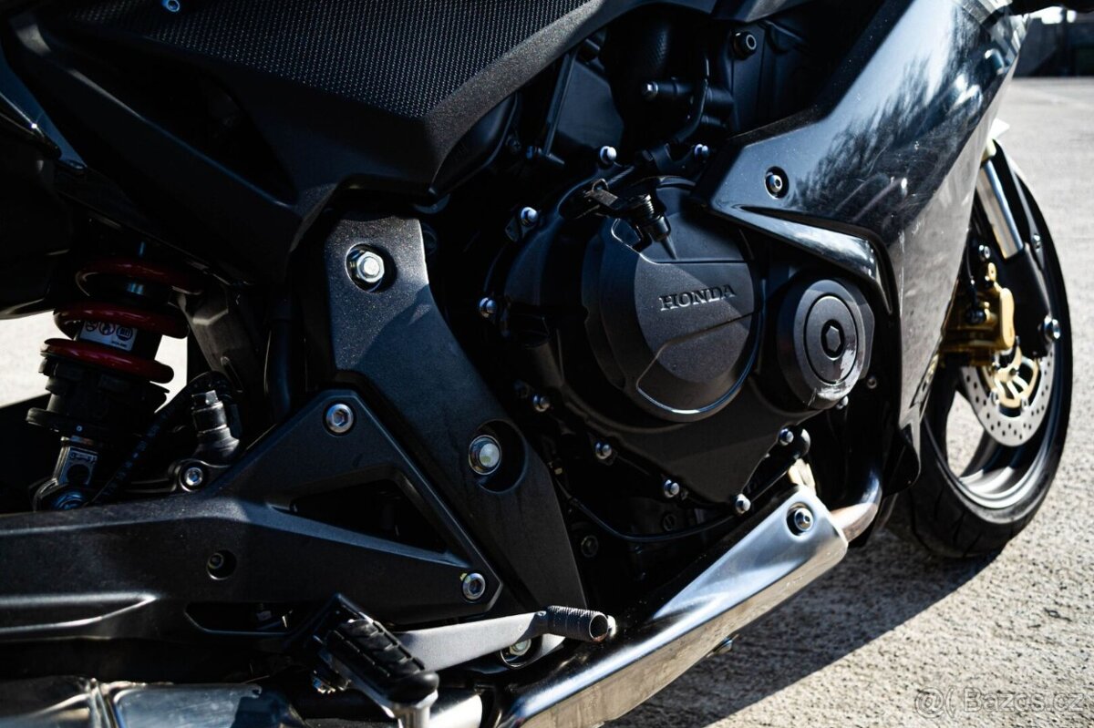 Honda CBR 600 F - 18