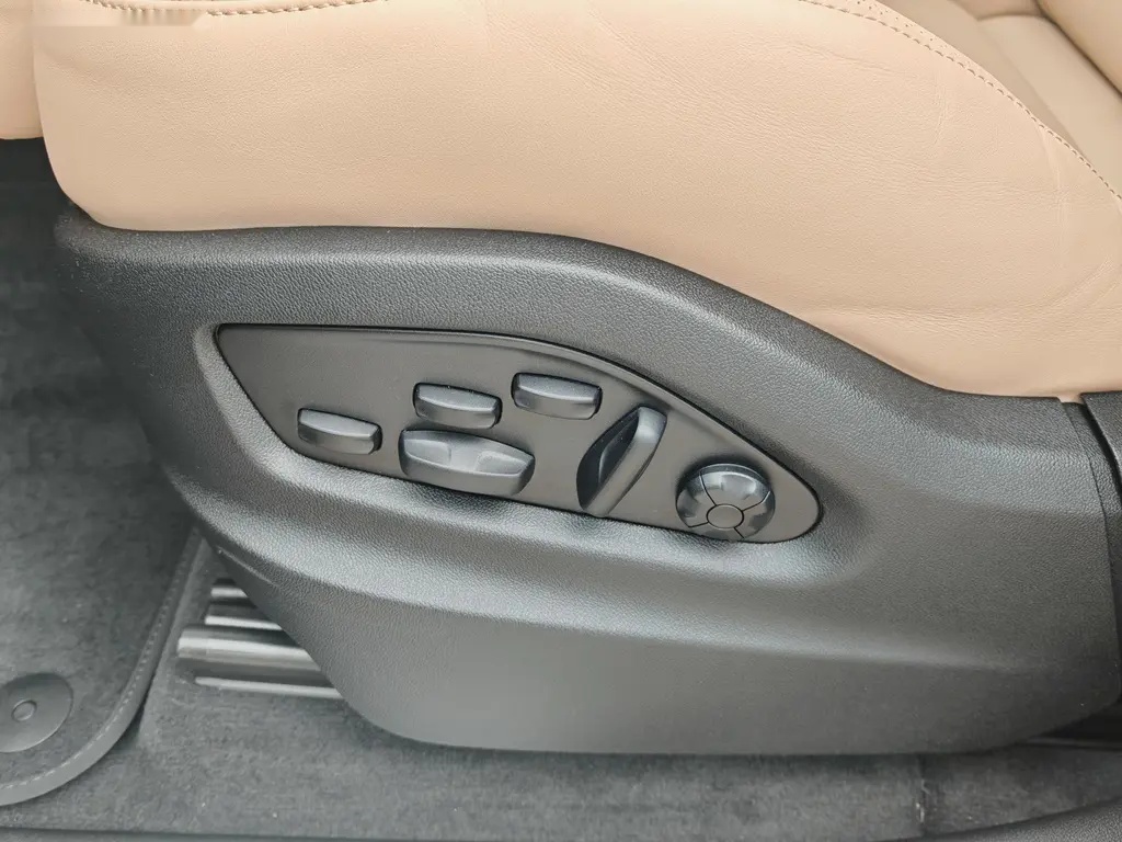 Porsche Cayenne, 3.0 V6 Coupe MY2025 1 - 18