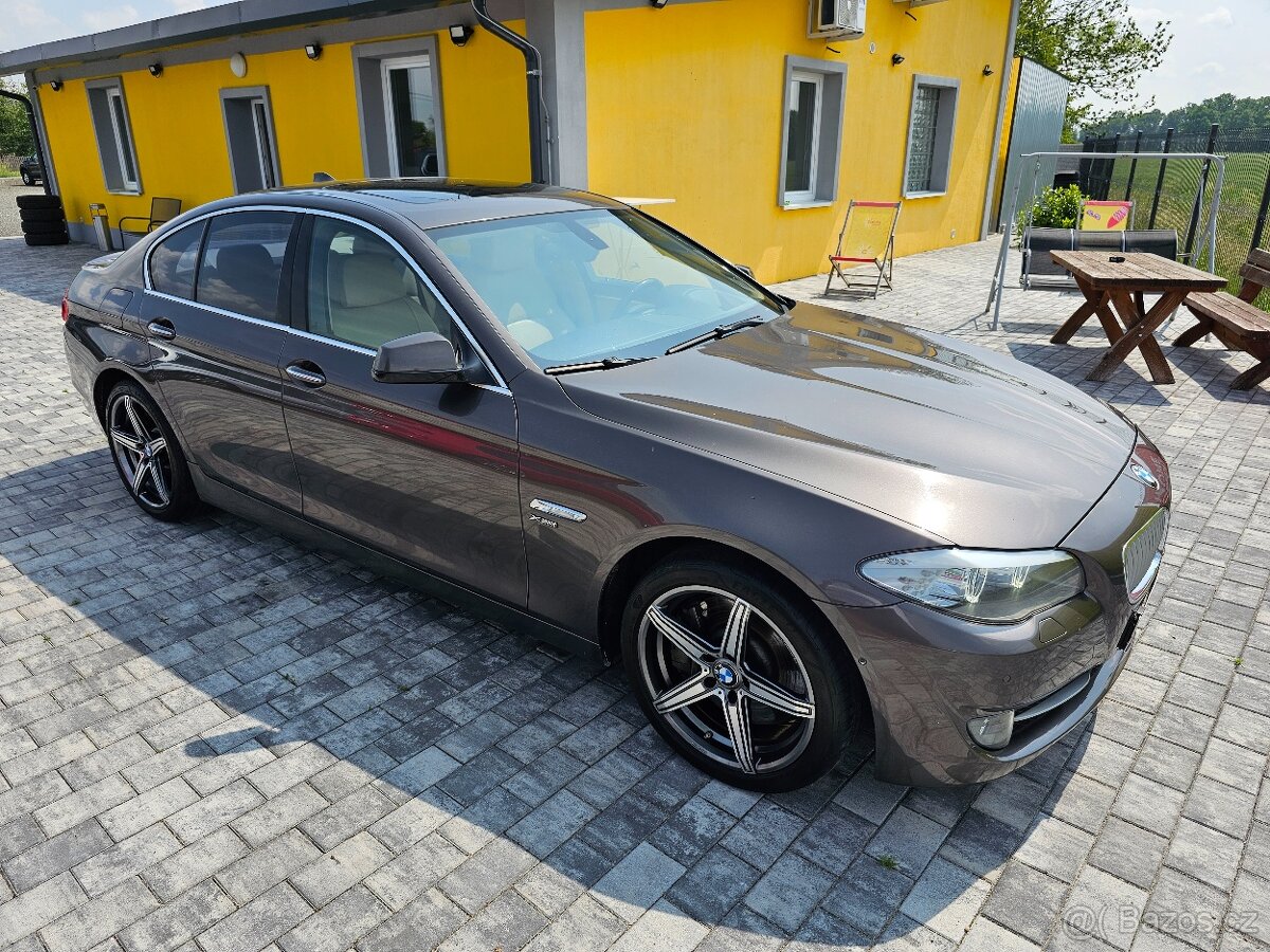 BMW Řada 5, 550I XDRIVE - 18